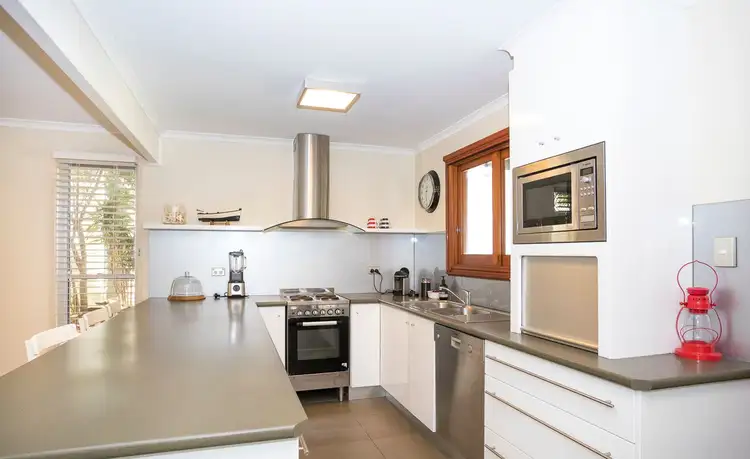 Sixth view of Homely house listing, 2/3 Prosperity Street, Point Lookout QLD 4183