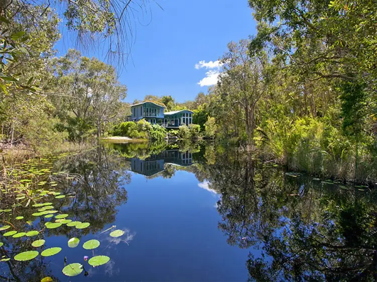 390 Wallaby Track, Noosa North Shore QLD 4565