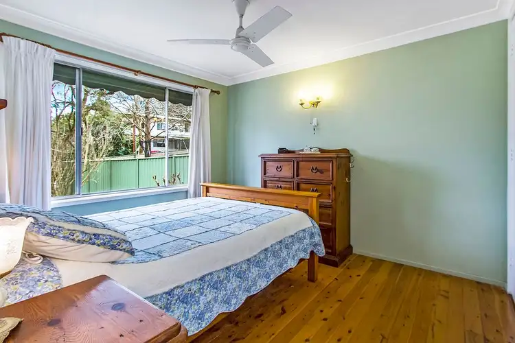 Sixth view of Homely house listing, 2 Daphne Close, Wyoming NSW 2250