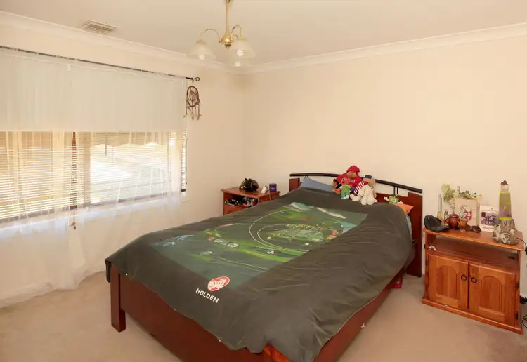 Fourth view of Homely house listing, 1 Willang Crescent, Glenfield Park NSW 2650
