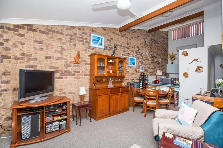 Fifth view of Homely unit listing, 1/31 Pickett Street, Svensson Heights QLD 4670