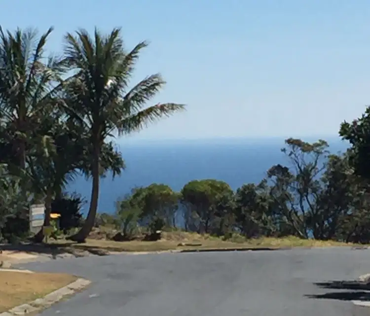 28 Cumming Parade, Point Lookout QLD 4183
