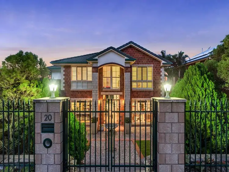 20 Burnside Crescent, Westlake QLD 4074
