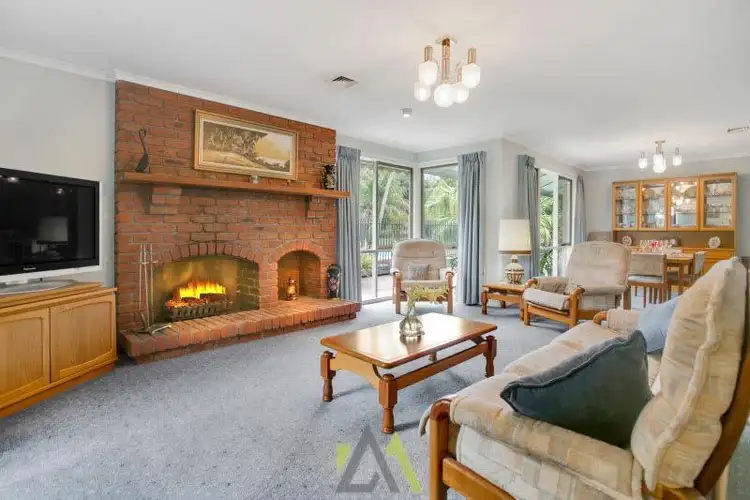 Fifth view of Homely house listing, 2 Grain Store Court, Langwarrin VIC 3910