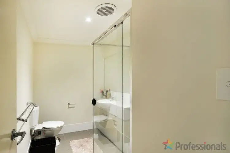 Fifth view of Homely unit listing, 2/3 McGrath Place, Armidale NSW 2350