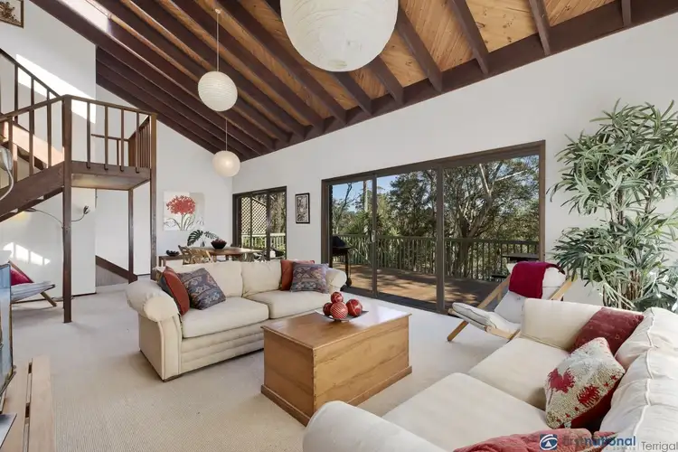 110 Lake Shore Drive, North Avoca NSW 2260