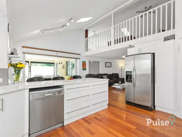 Fourth view of Homely house listing, 7 Maplin Place, Rossmoyne WA 6148