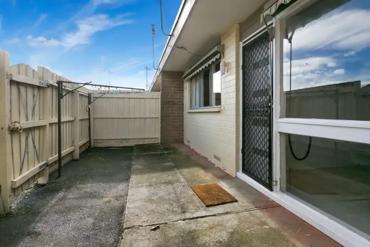 Sixth view of Homely unit listing, 5/25 Fairway Street, Frankston VIC 3199