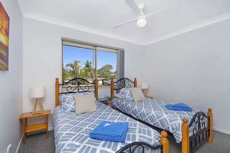 Sixth view of Homely house listing, 2/8 Leyte Avenue, Palm Beach QLD 4221