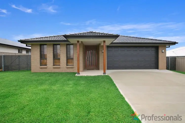 Second view of Homely house listing, 7 Holmfield Drive, Armidale NSW 2350