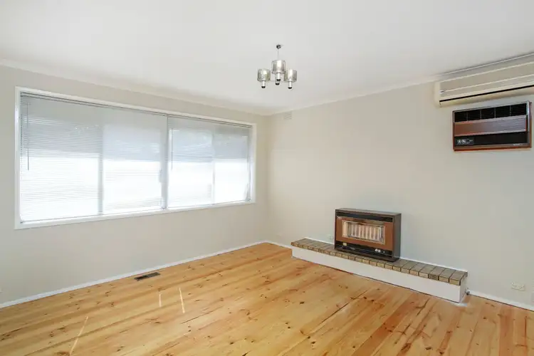Sixth view of Homely house listing, 5 Meadowbank Drive, Sunshine North VIC 3020