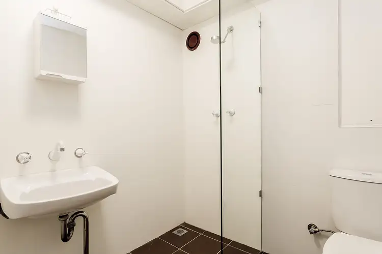 Third view of Homely studio listing, 403/10 New Mclean St, Edgecliff NSW 2027