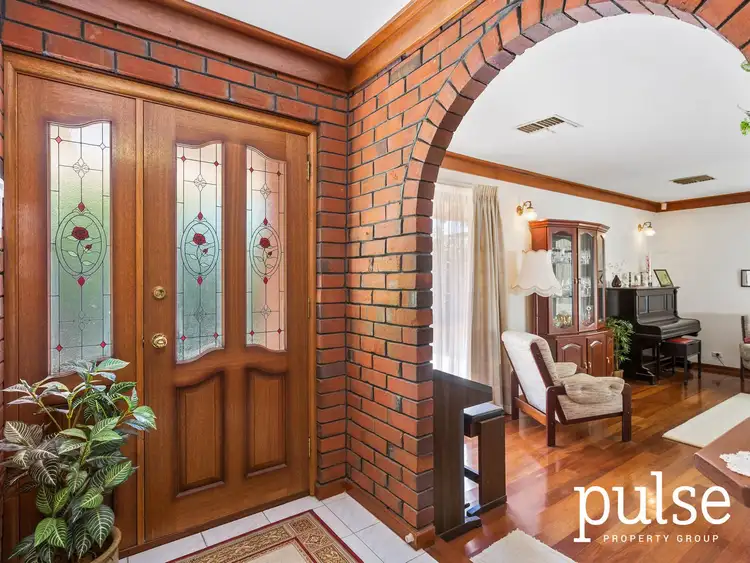 16 Laconia Court, Riverton WA 6148