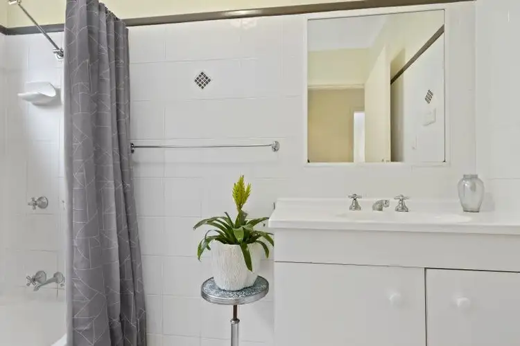 Sixth view of Homely unit listing, 1/11 Lord Street, Kirra QLD 4225
