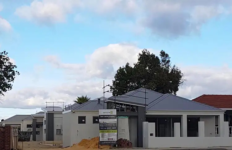 Fifth view of Homely house listing, 1/94 North Lake Road, Myaree WA 6154