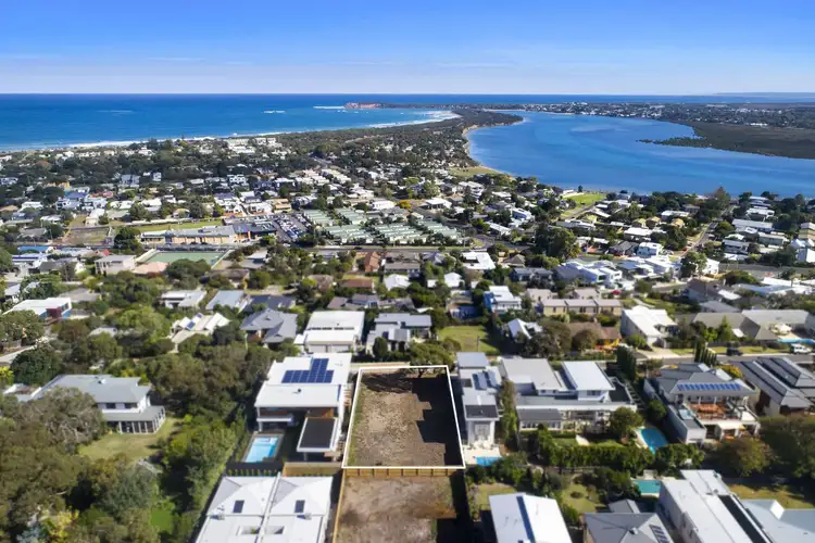 21 The Avenue, Ocean Grove VIC 3226