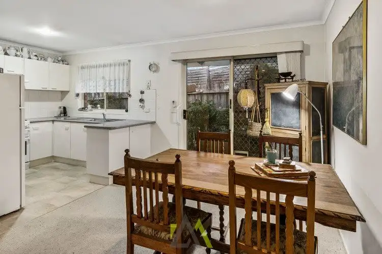Sixth view of Homely unit listing, 5 65 Taketa Crescent, Frankston VIC 3199