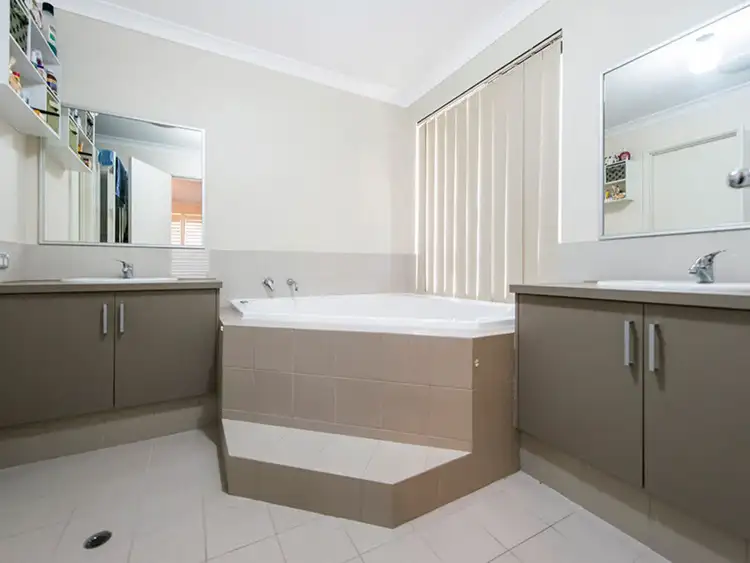Fifth view of Homely house listing, 3 Olney Court, High Wycombe WA 6057