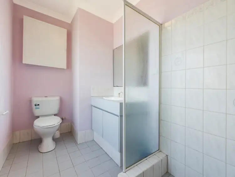 Sixth view of Homely villa listing, 5/28 Wittenoom Rd, High Wycombe WA 6057