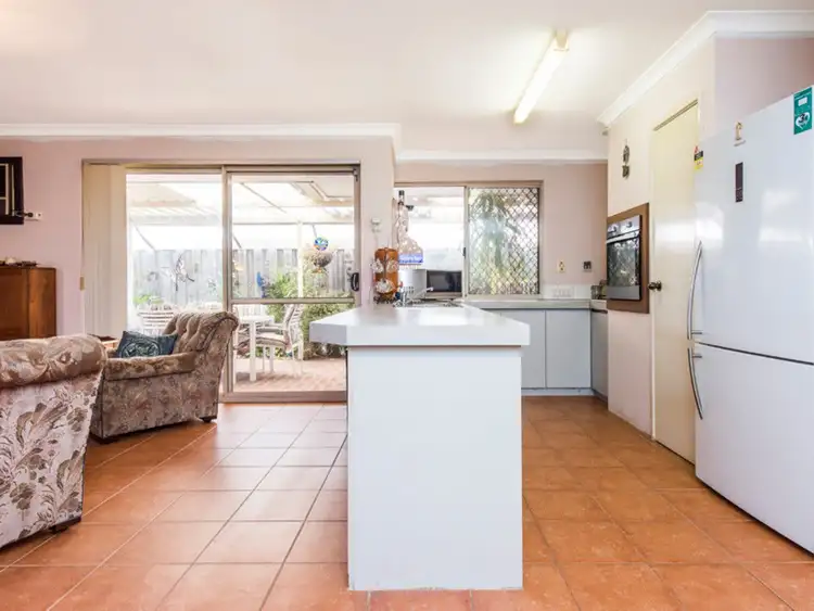 Seventh view of Homely villa listing, 5/28 Wittenoom Rd, High Wycombe WA 6057