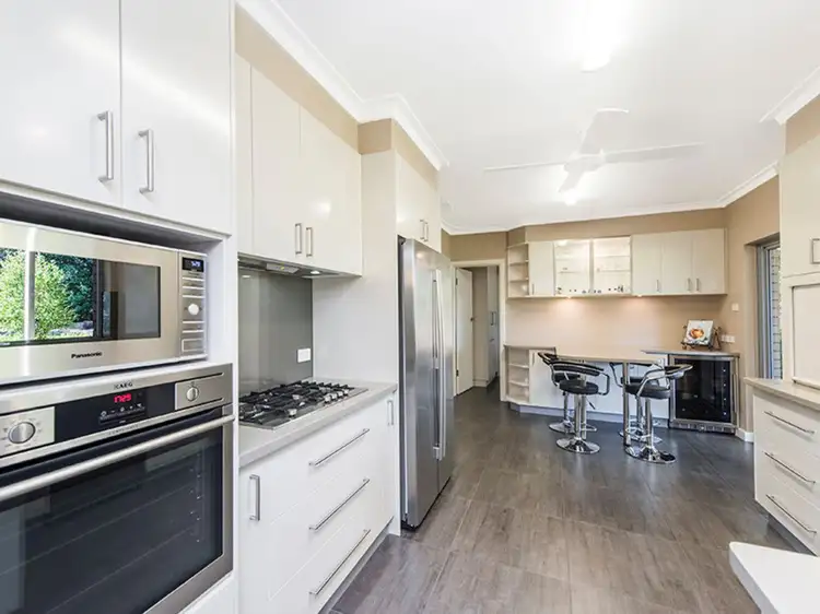 15 Yorna Road, Kalamunda WA 6076