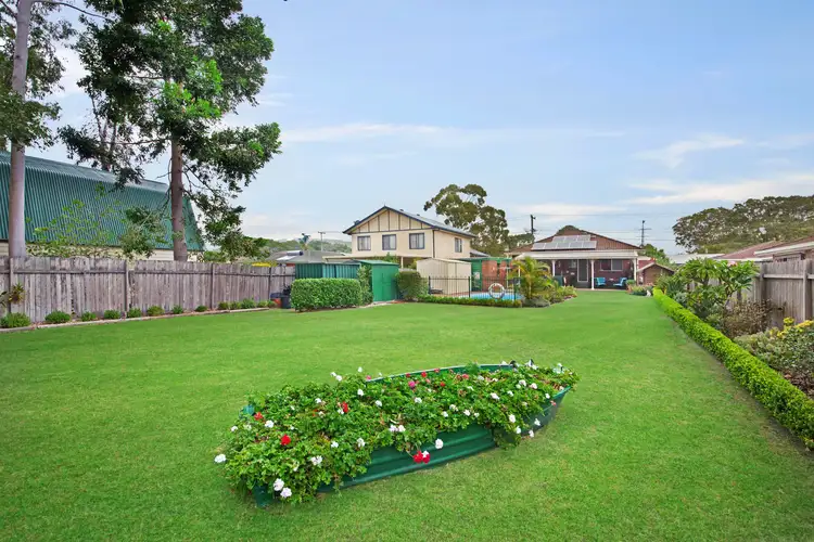 27 Alpha Road, Woy Woy NSW 2256