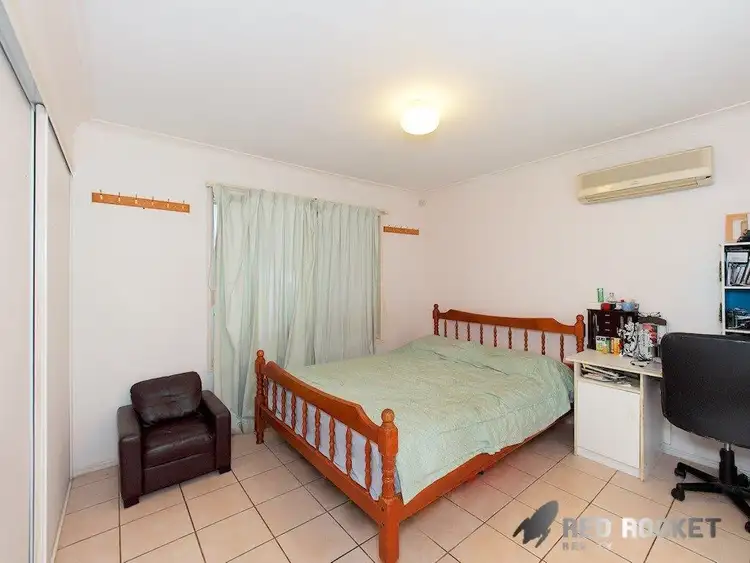 Fifth view of Homely house listing, 2 Sherbourne Court, Berrinba QLD 4117