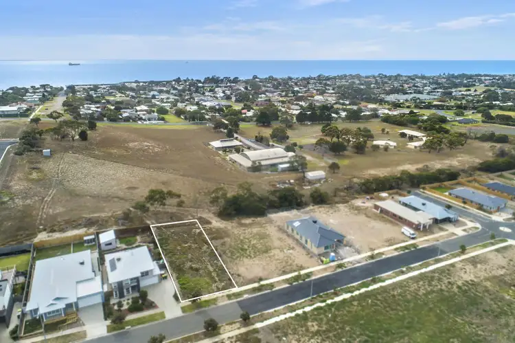 13 Flagstaff Drive, Portarlington VIC 3223