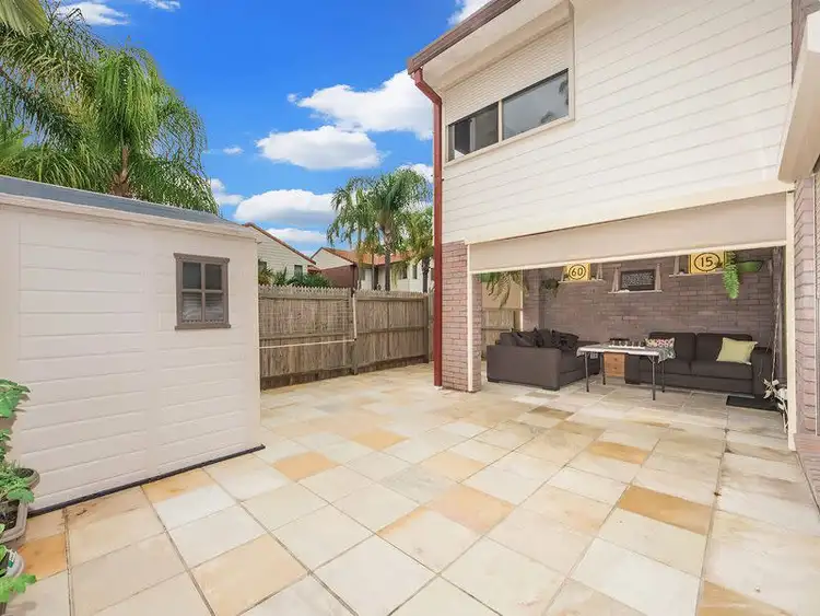 15/601 Pine Ridge Road, Coombabah QLD 4216