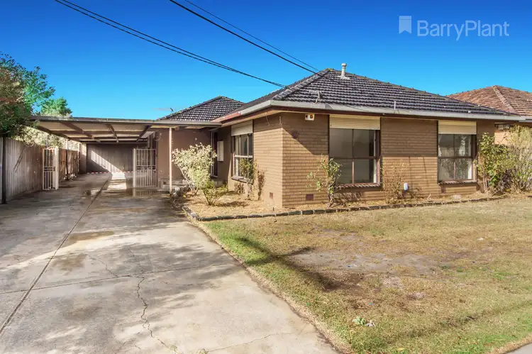 42 Fitzgerald Road, Sunshine West VIC 3020