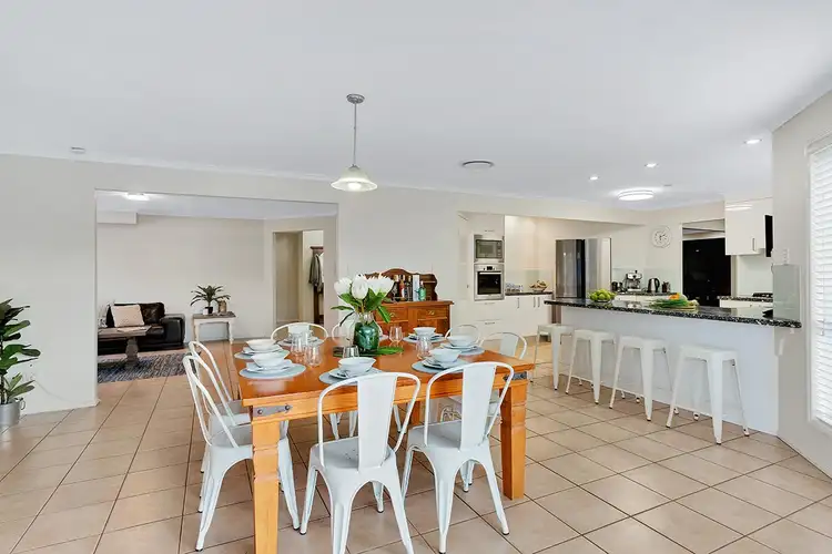 Fourth view of Homely house listing, 8 Quetta Close, Carindale QLD 4152