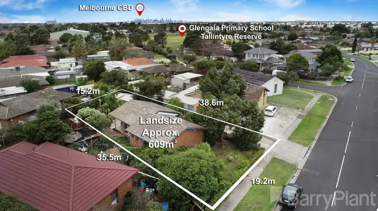 60 Talintyre Road, Sunshine West VIC 3020