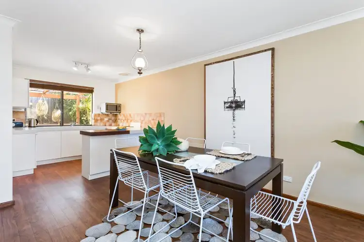 2/5 Aurelian Street, Palmyra WA 6157