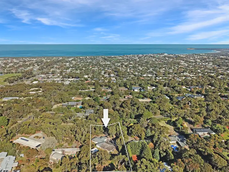 25 Hillson Grove, Ocean Grove VIC 3226