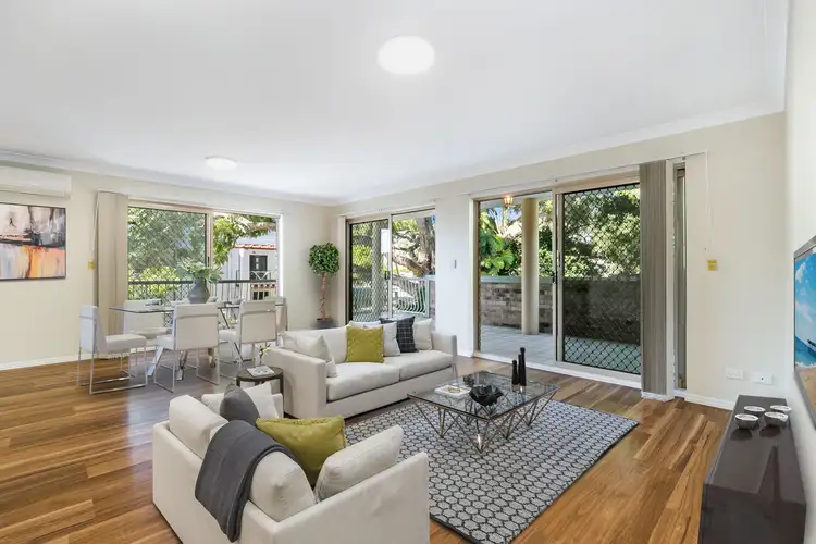 Second view of Homely unit listing, 2/39 Raven Street, St Lucia QLD 4067