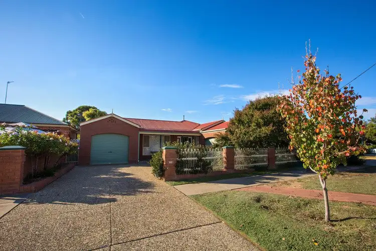 61 Hardy Avenue, Wagga Wagga NSW 2650