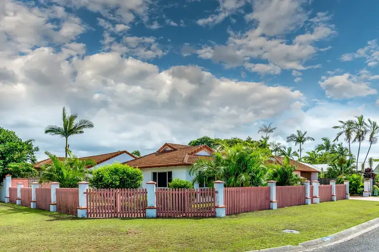 1/55 Cunningham Street, Yorkeys Knob QLD 4878