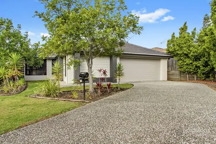 2/2 Starkey Street, Pacific Pines QLD 4211