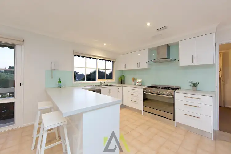 Second view of Homely house listing, 7 Irvine Crescent, Frankston VIC 3199