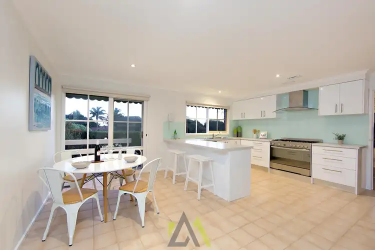 Fifth view of Homely house listing, 7 Irvine Crescent, Frankston VIC 3199