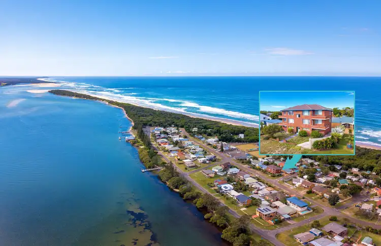 Main view of Homely unit listing, 3/30 Manning Street, Manning Point NSW 2430