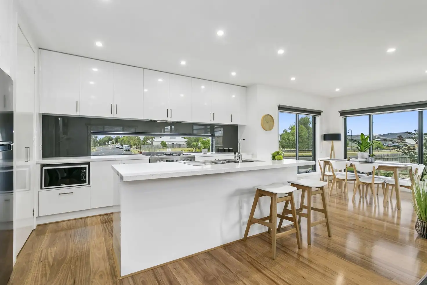 Main view of Homely townhouse listing, 1/23 Oakdean Boulevard, Ocean Grove VIC 3226