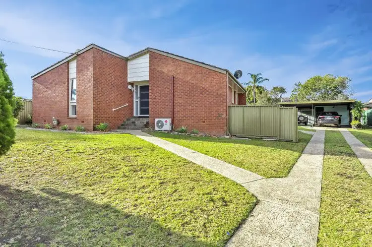 6 Neale Place, Bomaderry NSW 2541