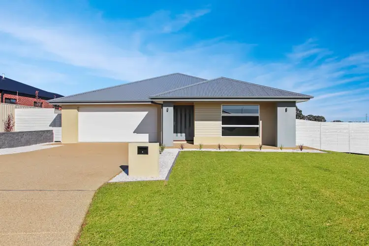 33 Muttama Parade, Gobbagombalin NSW 2650
