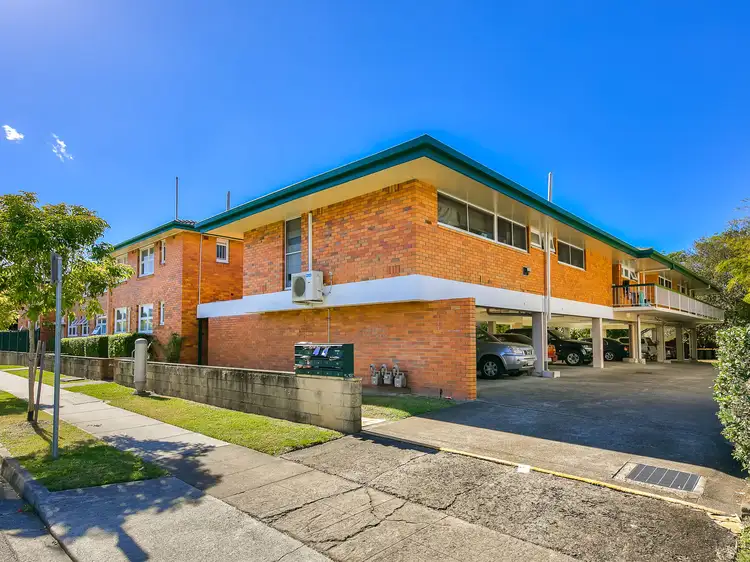 11/2 Carl Street, Woolloongabba QLD 4102