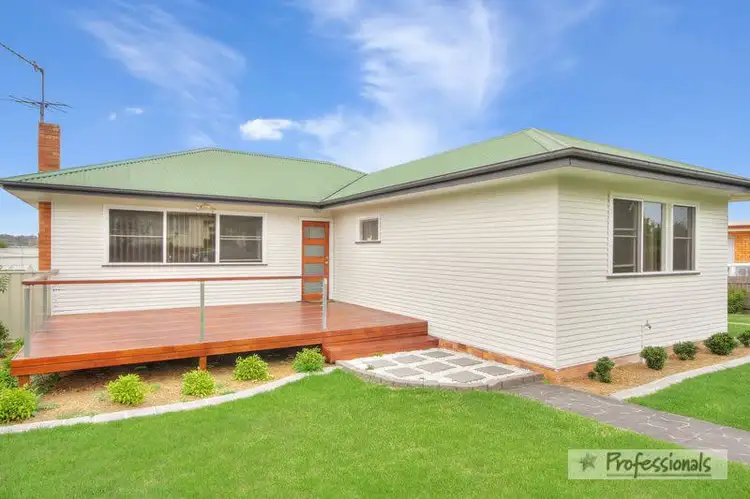 Main view of Homely house listing, 1 Kelly Av, Armidale NSW 2350