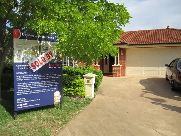 18 Hadlow Drive, Cameron Park NSW 2285