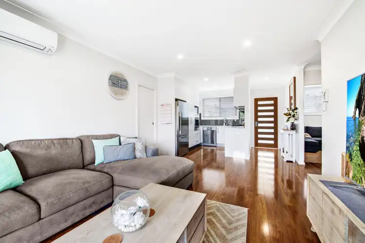 Fourth view of Homely villa listing, 2./8. Osborne Avenue, Umina Beach NSW 2257