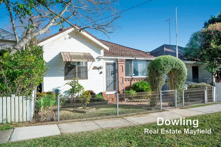 40 Clara Street, Mayfield East NSW 2304