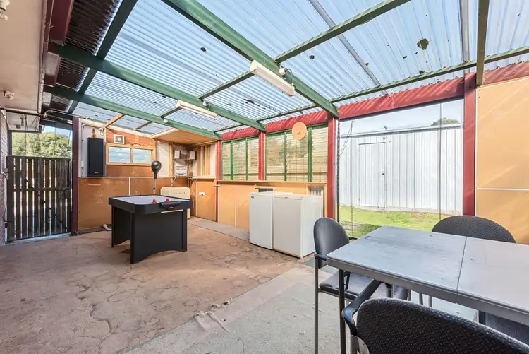 Fifth view of Homely house listing, 6 Dorchester Cres, Carrum Downs VIC 3201
